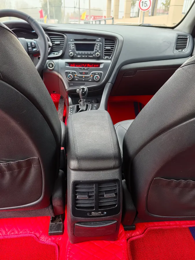 2011 Kia K5 2.0L 165HP L4 6AT,autocango,china used car exporter,china ev exporter,chinese used car exporter,chinese used ev exporter