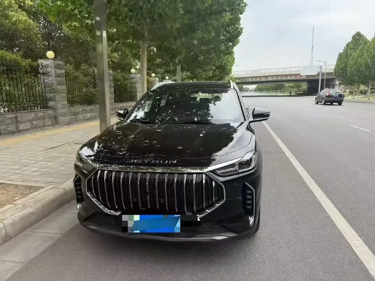 2024 Jetour X70 Plus 1.6T 197HP L4 7DCT