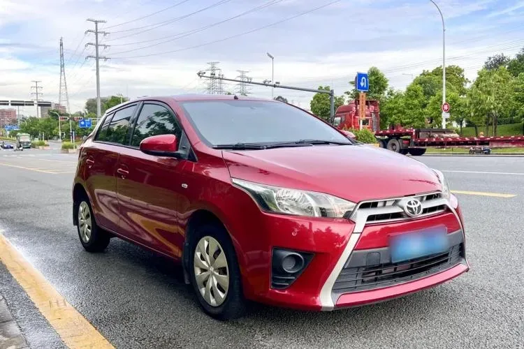 2015 Toyota Yaris L 1.5L 107HP L4 4AT,autocango,china used car exporter,china ev exporter,chinese used car exporter,chinese used ev exporter