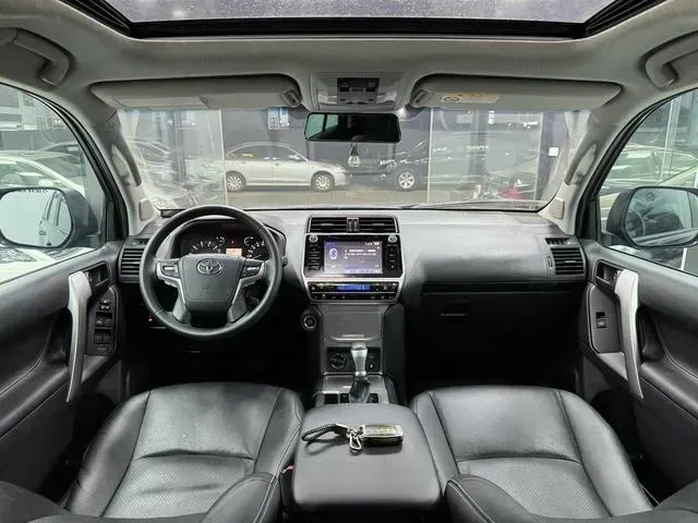 2018 Toyota Land Cruiser Prado 3.5L 280HP V6 6AT,autocango,china used car exporter,china ev exporter,chinese used car exporter,chinese used ev exporter