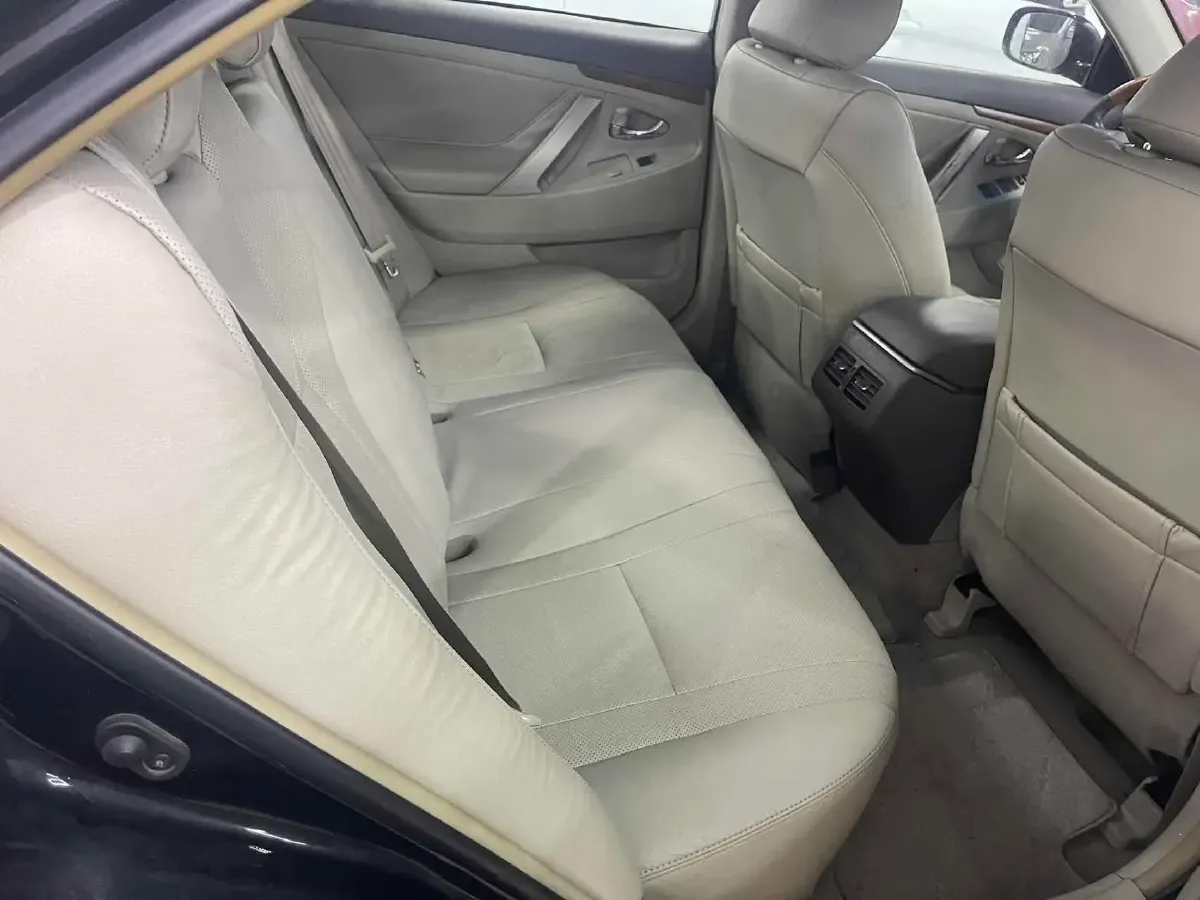 2010 Toyota Camry 2.4L 167HP L4 5AT,autocango,china used car exporter,china ev exporter,chinese used car exporter,chinese used ev exporter