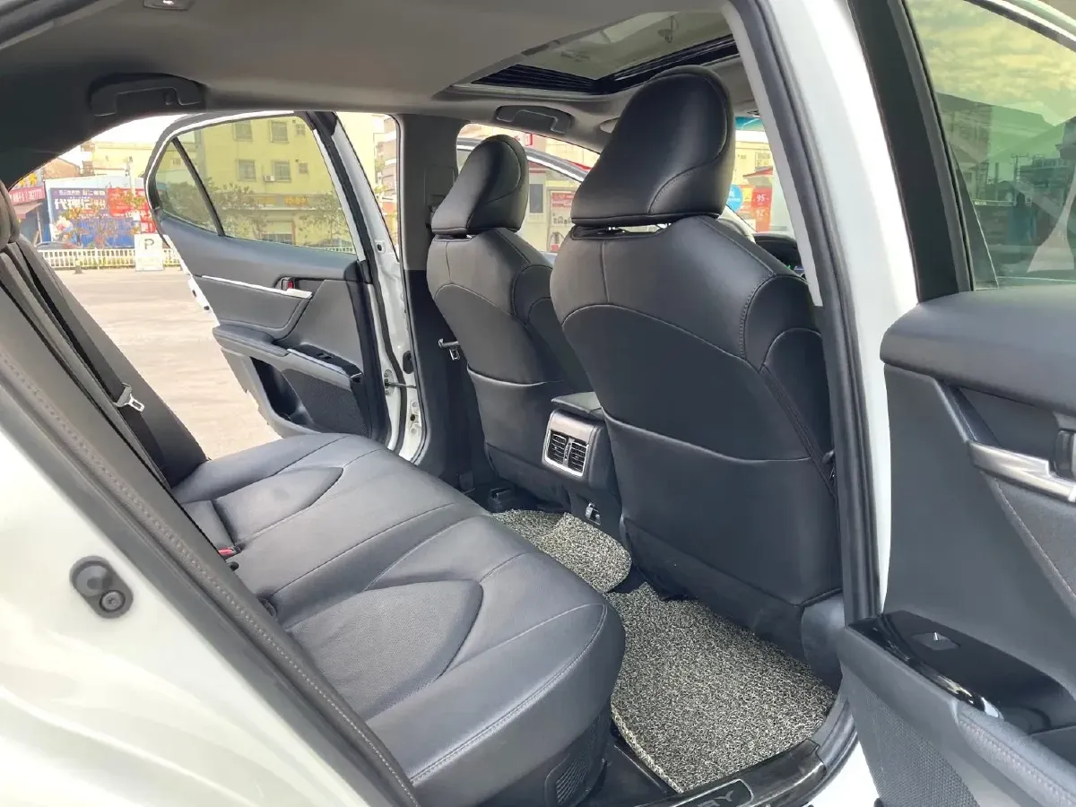 2021 Toyota Camry 2.5L 178HP L4 E-CVT Hybrid,autocango,china used car exporter,china ev exporter,chinese used car exporter,chinese used ev exporter