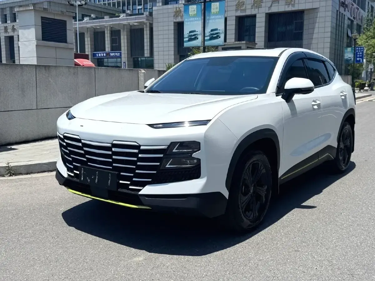 2024 Jetour DASHING 1.5T 156HP L4 6DCT