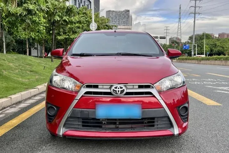 2015 Toyota Yaris L 1.5L 107HP L4 4AT,autocango,china used car exporter,china ev exporter,chinese used car exporter,chinese used ev exporter