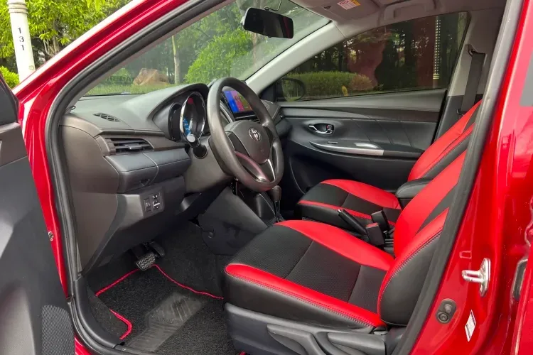 2015 Toyota Yaris L 1.5L 107HP L4 4AT,autocango,china used car exporter,china ev exporter,chinese used car exporter,chinese used ev exporter