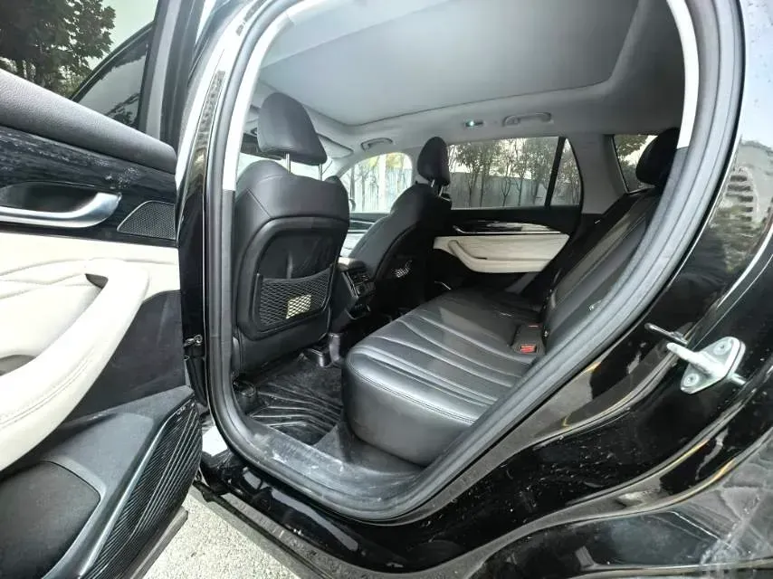 2023 Geely Monjaro 2.0T 238HP L4 8AT,autocango,china used car exporter,china ev exporter,chinese used car exporter,chinese used ev exporter
