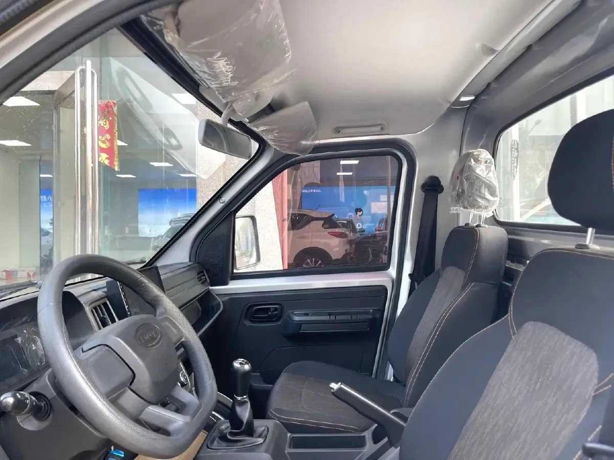 2022 Karry X6 1.6L 122HP L4 5MT,autocango,china used car exporter,china ev exporter,chinese used car exporter,chinese used ev exporter