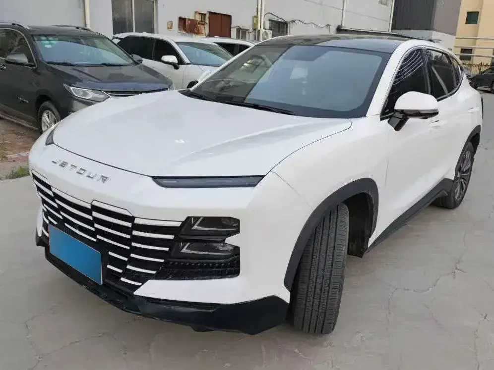 2023 Jetour DASHING 1.6T 197HP L4 7DCT