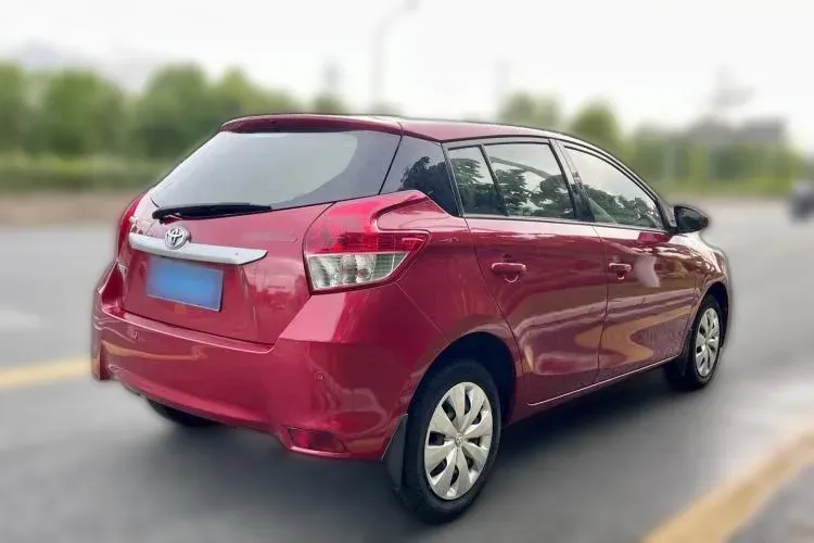 2015 Toyota Yaris L 1.5L 107HP L4 4AT,autocango,china used car exporter,china ev exporter,chinese used car exporter,chinese used ev exporter