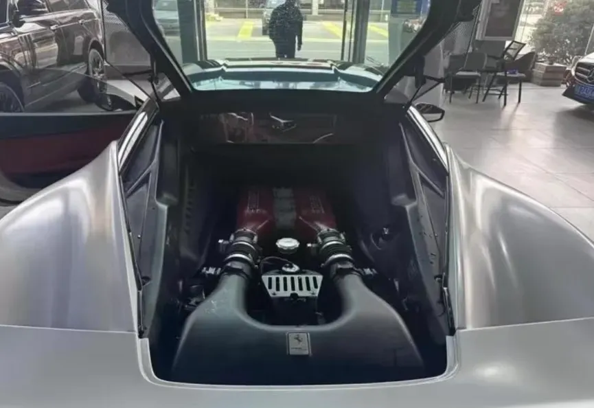 2011 Ferrari 458 4.5L 570HP V8 7DCT,autocango,china used car exporter,china ev exporter,chinese used car exporter,chinese used ev exporter