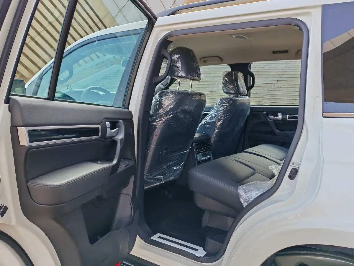 2023 CHTC L4600 4.6L 288HP V8 6AT,autocango,china used car exporter,china ev exporter,chinese used car exporter,chinese used ev exporter